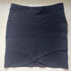 Aritzia | Talula Black Mini Skirt